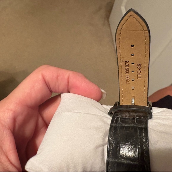 Tissot T-Trend Women's Watch Model T090.310.16.126.00. - Picture 10 of 11